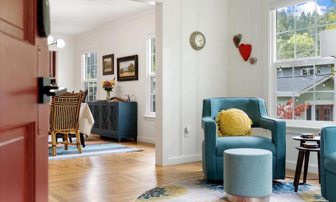 Guerneville House | Mi Corazon Hot Tub Walk to River Yoga Studio