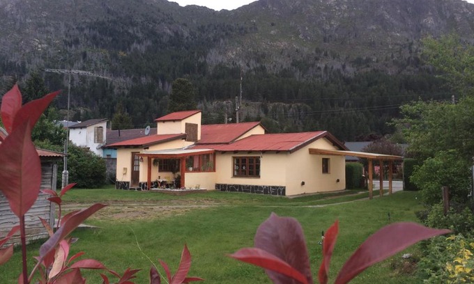 Lago Puelo House | "Mia Chinita"