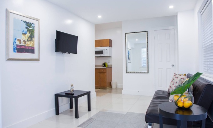 Buena Vista Apartment | Miami Designer Apartment Unit 1