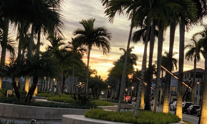 Doral House | Miami/Doral, internet, safe beautiful neighborhood, walk to restaurants galore!