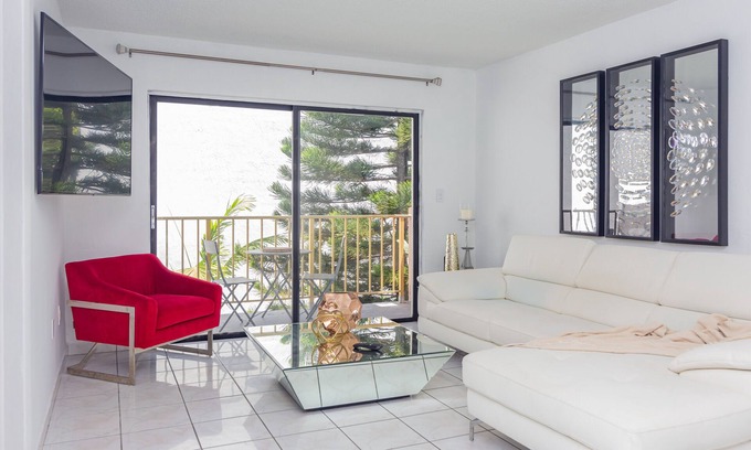 Edgewater Apartment | Miami Downtown Apartment with Free Parking- 5 minutes to Wynwood