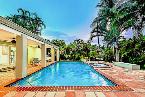 Pinecrest House | Miami Dream Home/Pool/Jacuzzi/Fire Pit