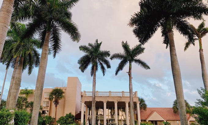 Miami Gardens Hotel | Miami Gardens Inn & Suites