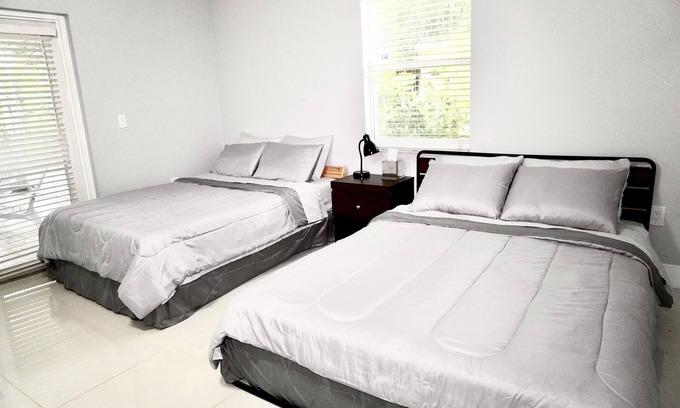 Flagami House | Miami - Independent Studio