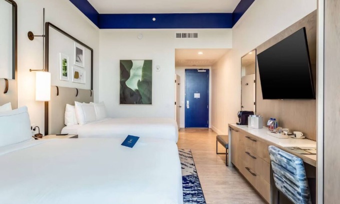 Ojus Hotel | Miami's Best Kept Secret! Rooftop Swimming Pool, Pets Allowed!