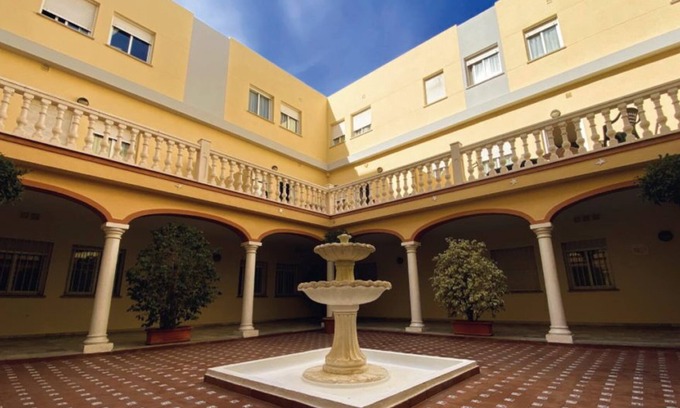 Cruz de Humilladero Hotel | Micampus Málaga