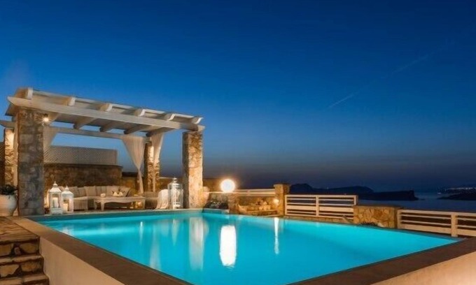 Akrotiri Villa | Michaela Residence Santorini
