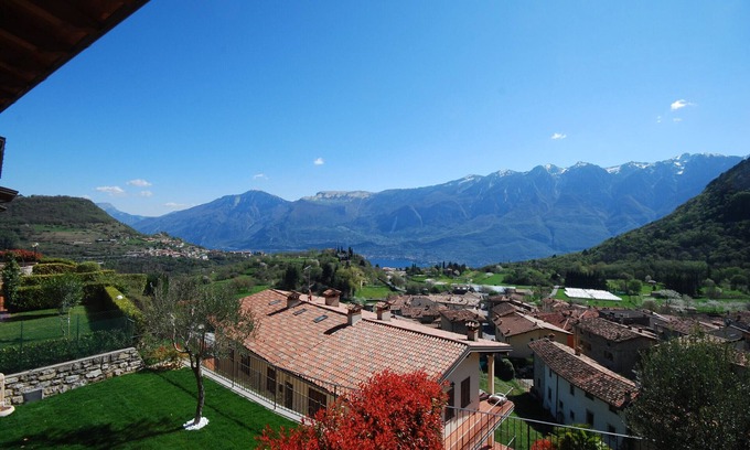 Prabione Apartment | Michela 2 - Theater Home, with lake view