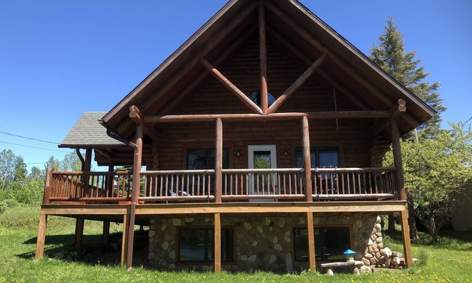 Republic House | Michigamme River Retreat