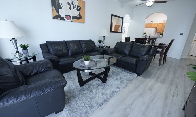 Crestwynd Bay Condo | Mickey's Windsor Hills Home Away From Home!
