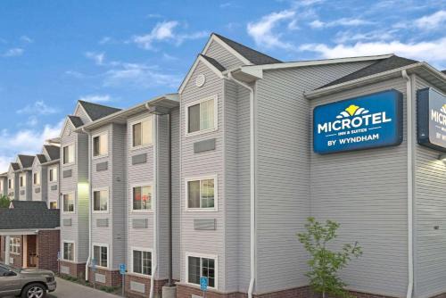 Inver Grove Heights Hotel | Microtel Inn and Suites - Inver Grove Heights