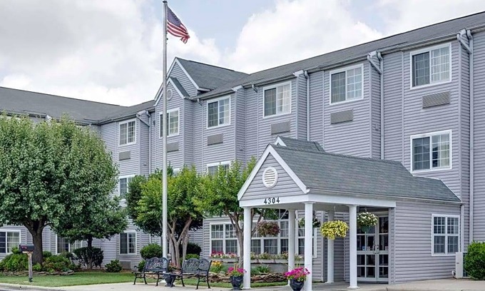 Greensboro Hotel | Microtel Inn by Wyndham Greensboro