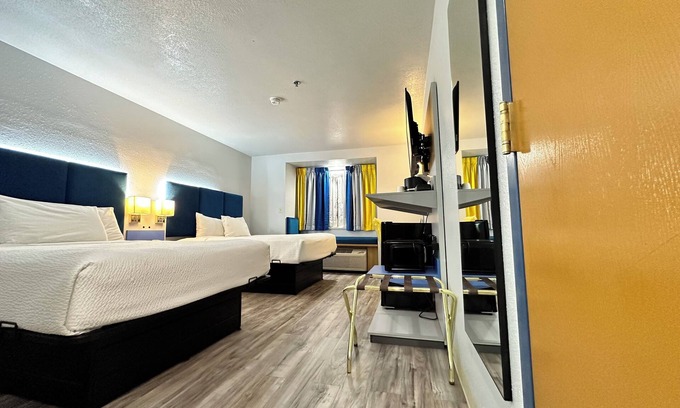 Allison Hotel | Microtel Inn by Wyndham Gallup