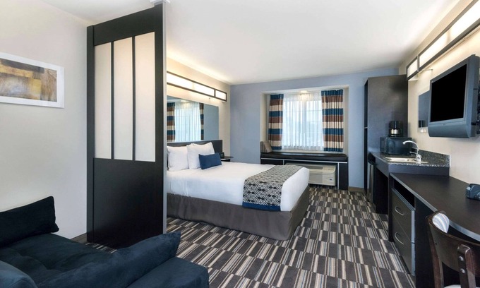 Scotlandville Hotel | Microtel Inn & Suites by Wyndham Baton Rouge Airport