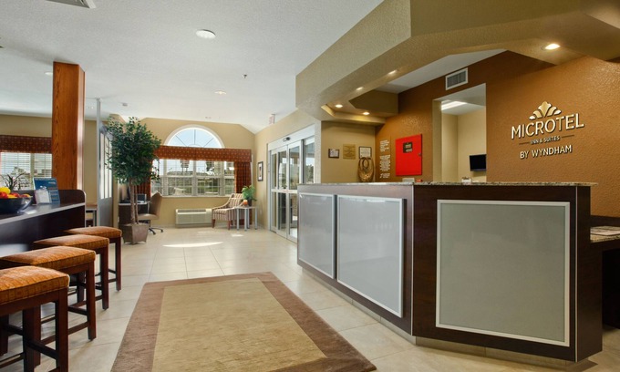 Dickinson Hotel | Microtel Inn & Suites by Wyndham Dickinson