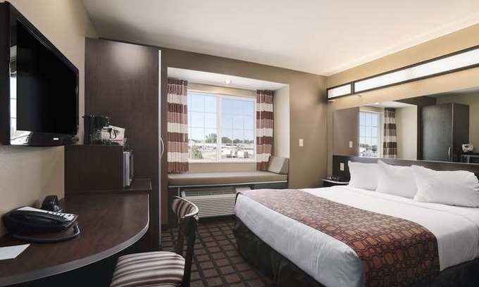 Sidney Hotel | Microtel Inn & Suites by Wyndham Sidney
