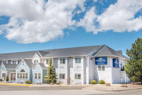 Raton Hotel | Microtel Inn & Suites