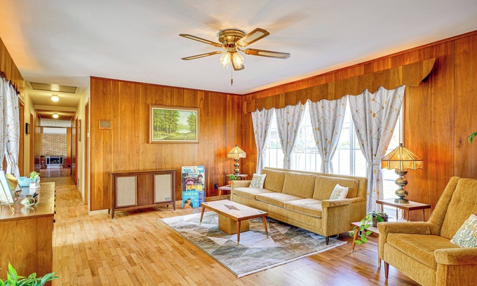 Monett House | Mid-Century 1950s Retreat w/Rec Room in Monett!