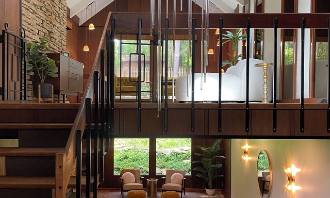 Kilbourne House | Mid Century 70s Retro Retreat