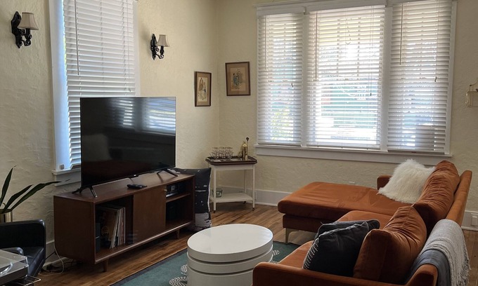 Olde Town Augusta House | Mid Century Bungalow in Old Town - walk to Downtown Augusta!