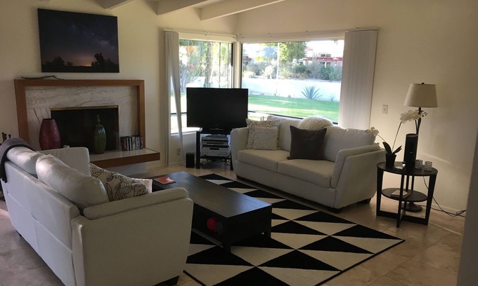 Borrego Springs House | Mid Century home at DeAnza; steps to clubhouse