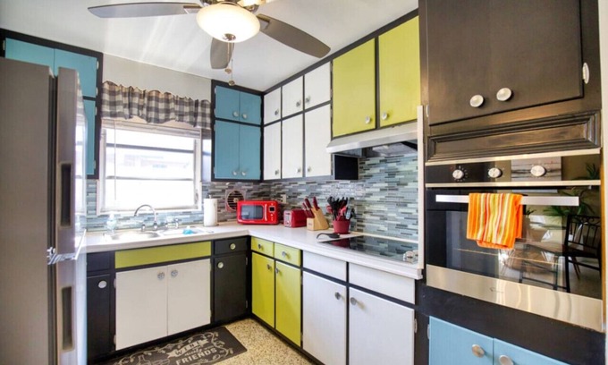 Ridge Wood Heights House | Mid-Century Modern BBQ & Beach Siesta Key