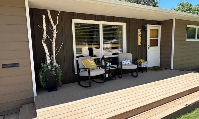 Rapid City House | Mid-Century Modern Comfy, Cozy Family Vacation Home