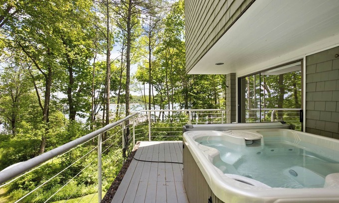 Mid-Coast and Islands House | Mid-Century Modern, Seaside Home In Yarmouth Maine - Whole Summer Rental