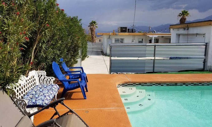 Desert Hot Springs House | Mid-century cinder block bungalow