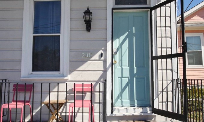 Tulane - Gravier House | Mid-City Shotgun | Easy Access to Everything