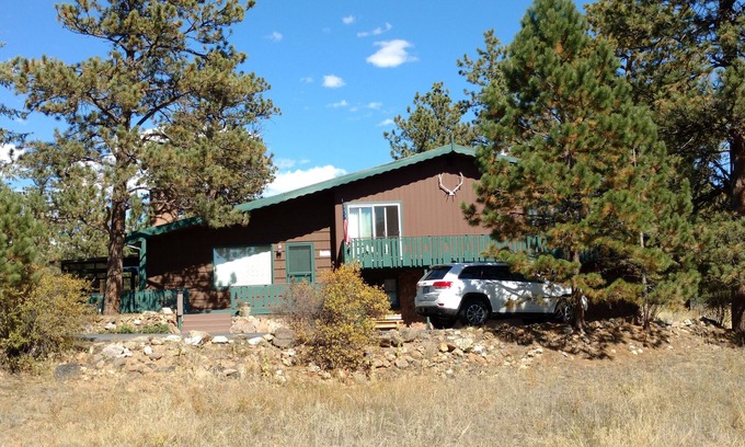 Estes Park House | Mid-Term Rental ~30 DaysnPeaceful Private Home on 3/4 acre. Pines-Wildlife-Views
