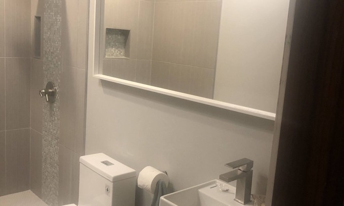 Lawrence Condo | Mid term rental for business professions, close to hospitals.
