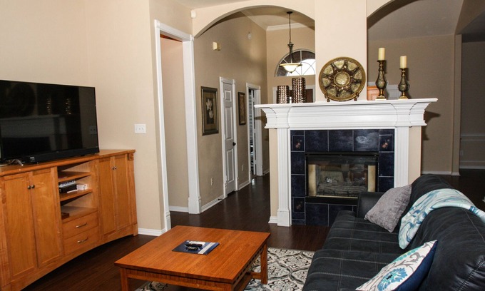 North Arlington House | Mid-Term Rental: Spacious Home, Fully Furnished-Relo, Corp travel, Ins Stays