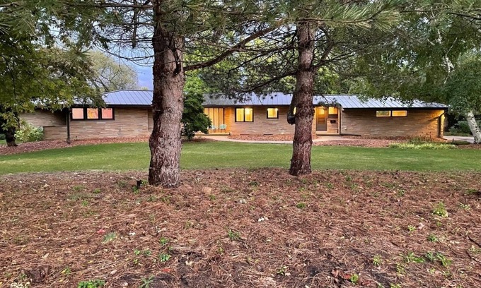 Grafton House | Midcentury beauty with modern updates, gorgeous views
