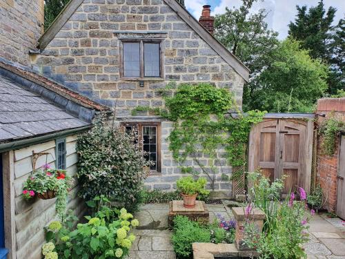 Muchelney House | Midelney Music Room