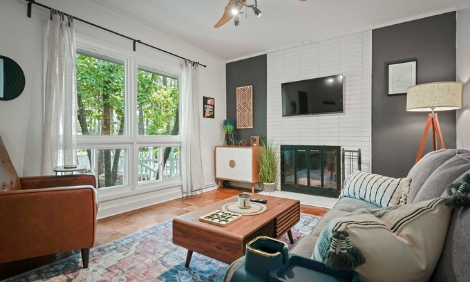 Southern Pines House | Midland Pines Getaway! 3 bedroom stylish & cozy Cottage minutes to golf & dining