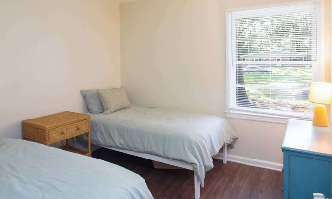 Savannah House | Midtown Cottage in Savannah