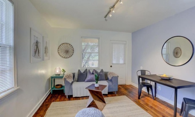 Midtown Apartment | Midtown Cottage Walk to Overton Square