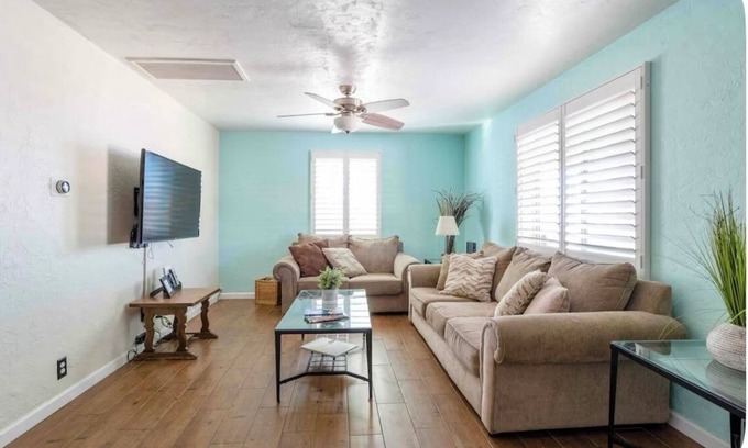 Peter Howell House | Midtown Gem with Oversized Fenced Yard – Minutes from U of A !