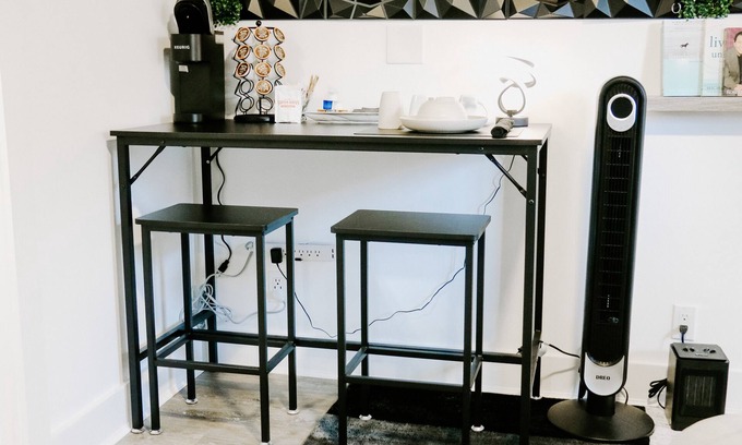 Midtown Apartment | Midtown Houston Studio, Fast Wifi, Late Check Out!