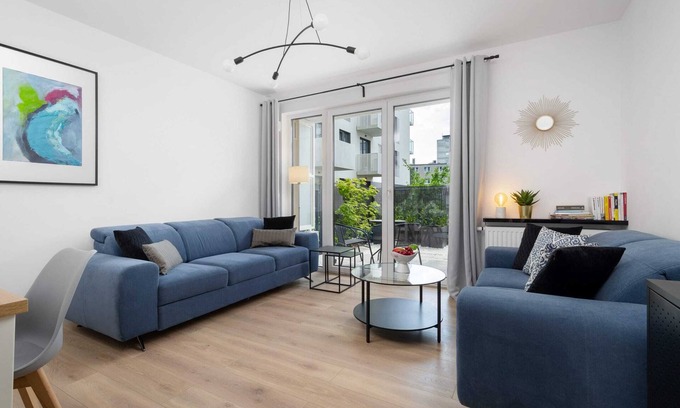Fabryczna Apartment | Miedziana 6 | Apartment with Terrace | Parking