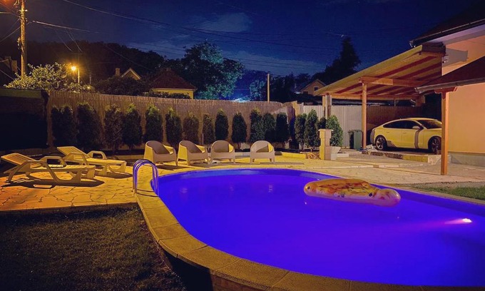 Belgrade House | Mika’s Poolhouse