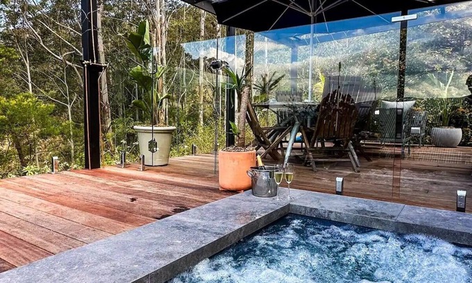 Kangaroo Valley Villa | Mike's Kangaroo Valley. A relaxing private cabin surrounded by beautiful nature.