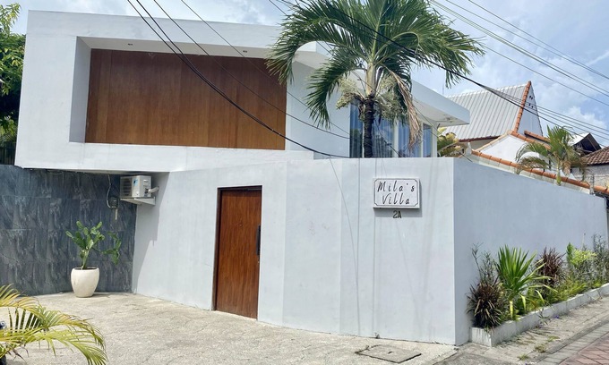 Legian House | Mila's Villa Large 3 bedroom villa in the heart Legian.