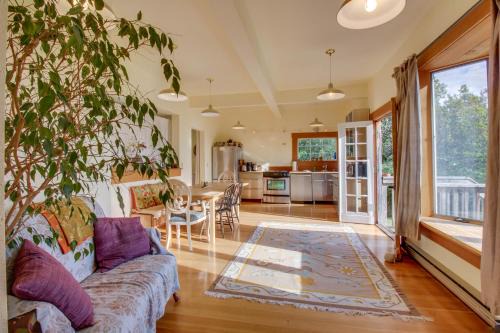 Lopez Island House | Milagra Guest House