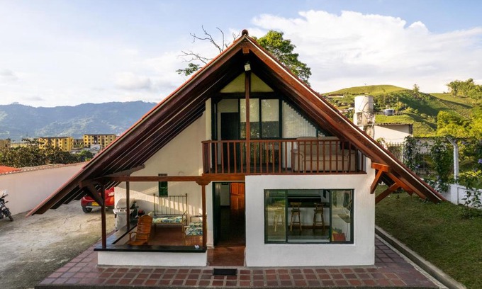 Dosquebradas Ski Chalet | Milagros Home