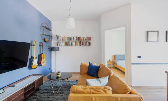 Precotto Apartment | Milan Apartment Infinite Dreams: 1 min subway MM1