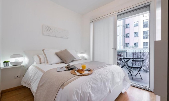 Centro Direzionale Apartment | Milano Central Station