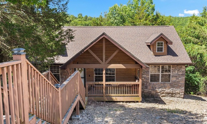 Branson West Cabin | Milby Hideaway w/On-site Amenities