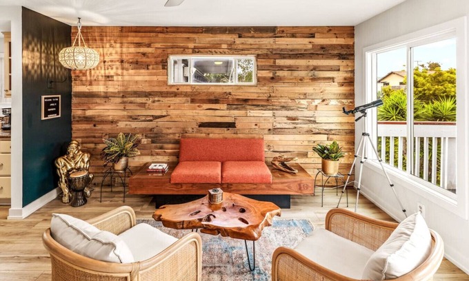 Townsite House | Mile to Beach! Pool Table & Hot tub! Pet Friendly!